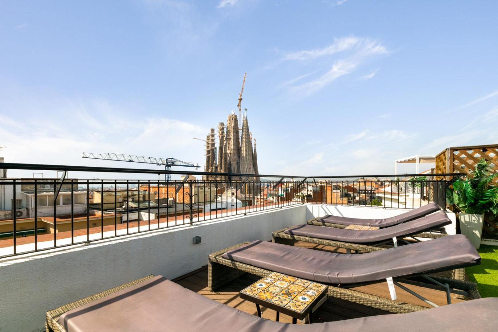 Suite Home Sagrada Familia Barcelona Exterior photo